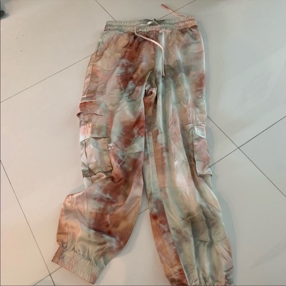 Guess Pants - New Guess tye dye silky pants